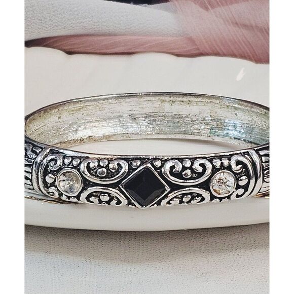🔥$5/$25 Hinged Bangle Bracelet with 3 Crystals - Picture 2 of 7